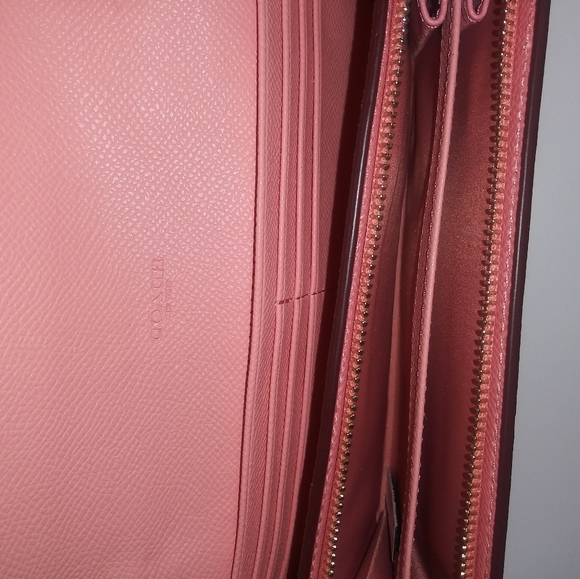 Coach Pink Crossbody / Wallet NWT - Picture 7 of 11